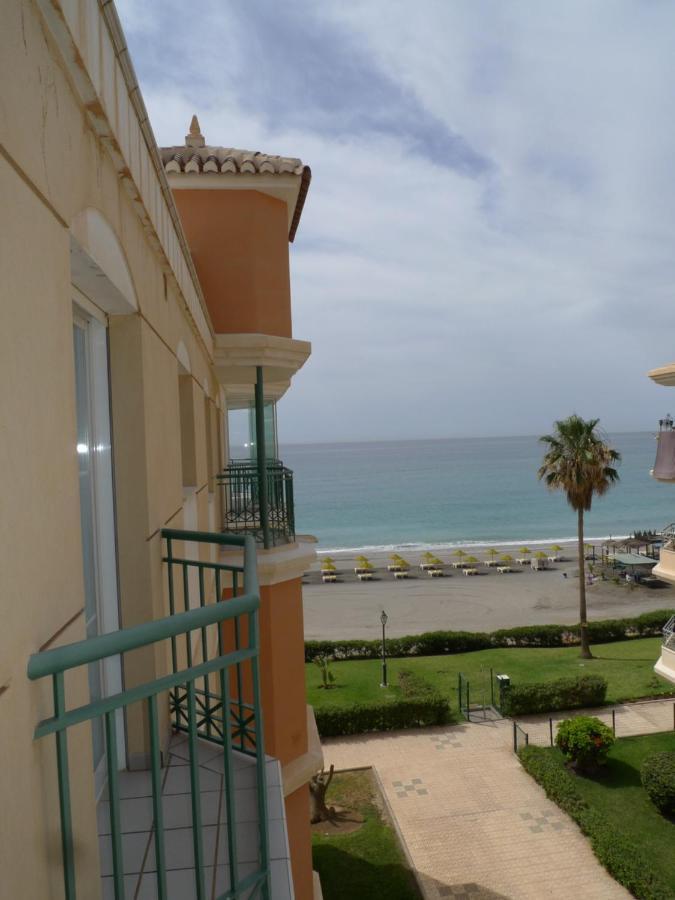 Torrox Costa Beachfront Apartment ภายนอก รูปภาพ