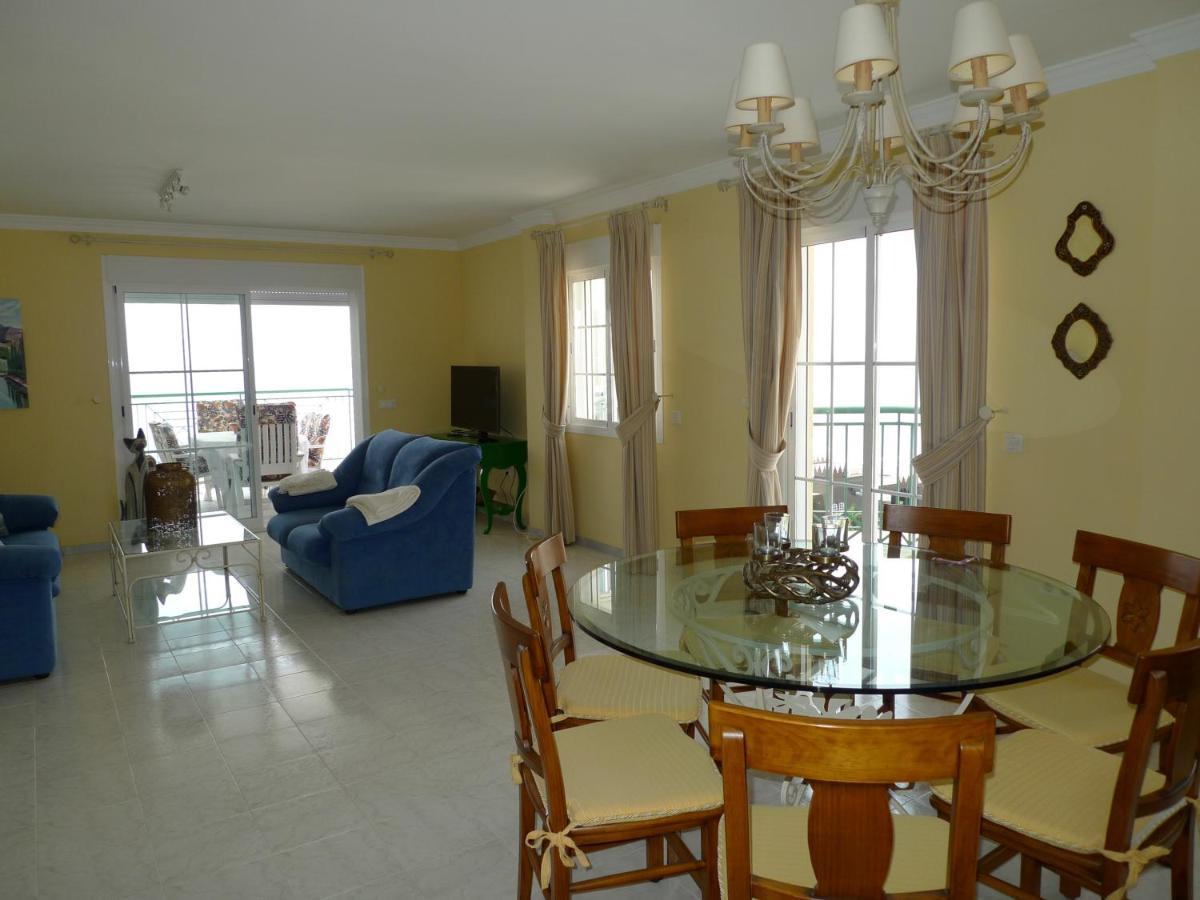Torrox Costa Beachfront Apartment ภายนอก รูปภาพ
