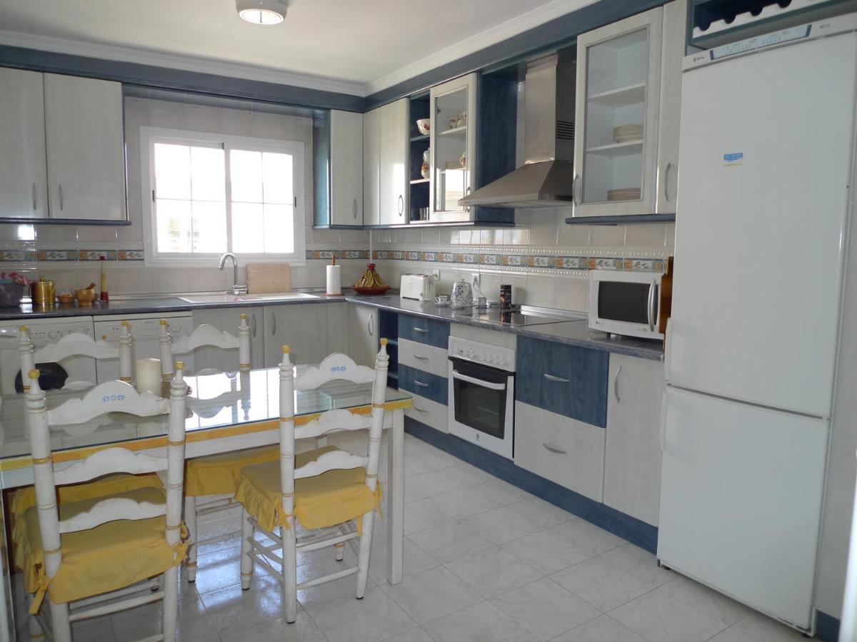 Torrox Costa Beachfront Apartment ภายนอก รูปภาพ