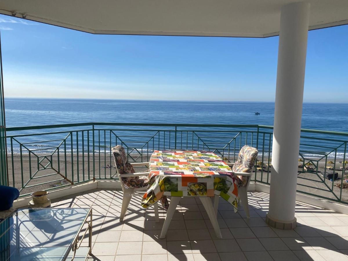 Torrox Costa Beachfront Apartment ภายนอก รูปภาพ