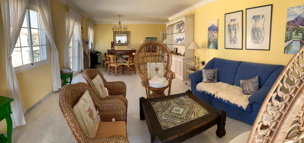 Torrox Costa Beachfront Apartment ภายนอก รูปภาพ