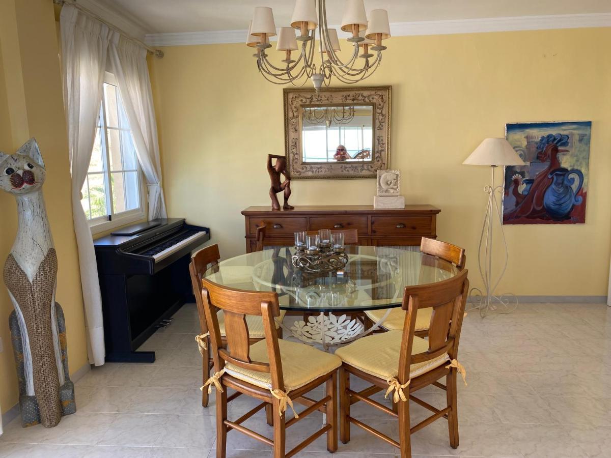 Torrox Costa Beachfront Apartment ภายนอก รูปภาพ