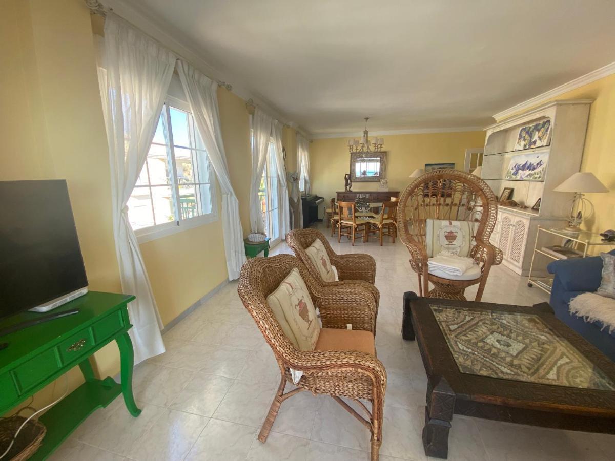 Torrox Costa Beachfront Apartment ภายนอก รูปภาพ