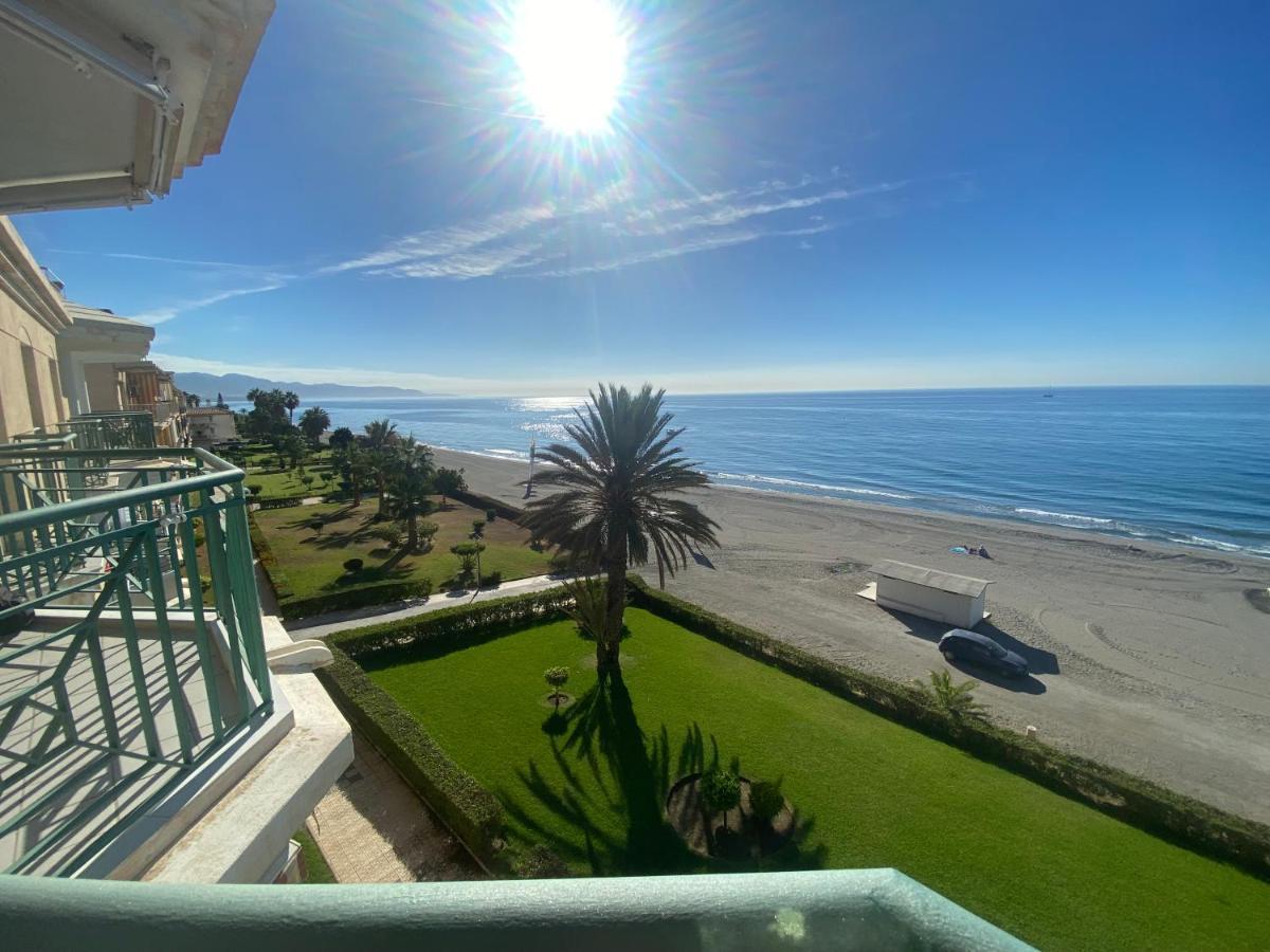 Torrox Costa Beachfront Apartment ภายนอก รูปภาพ
